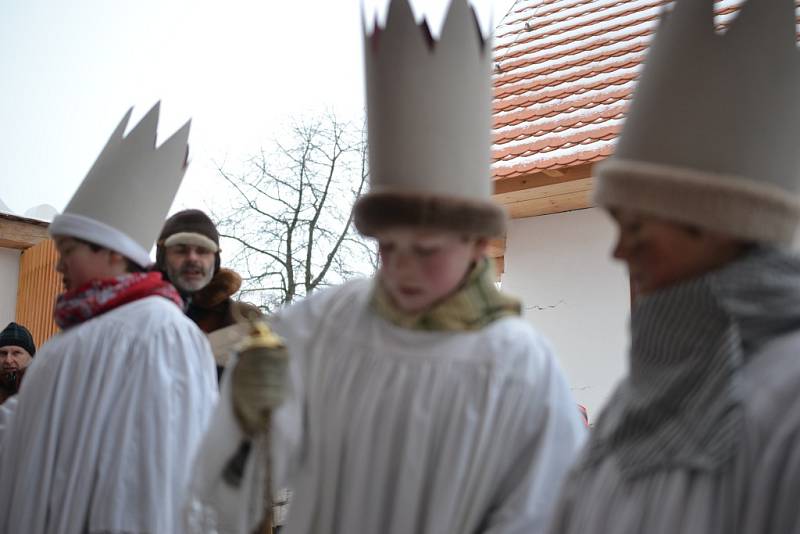 Tříkrálová koleda v kouřimském skanzenu.