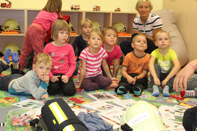 Kolínští profesionální hasiči otevřeli nové interaktivní vzdělávací centrum pro děti i dospělé