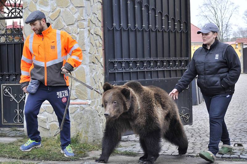 Tradiční průvod masek okořeněný zábavným programem prošel i touto obcí.