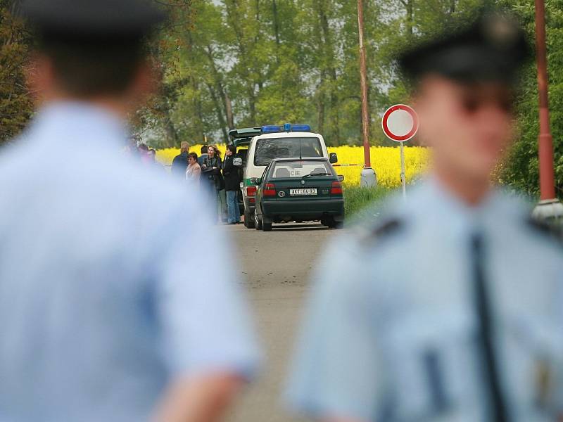 Místo, kde došlo pravděpodobně k vraždě a sebevraždě dvou osob v Pečkách