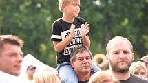 Na slavná léta festivalu Rock for People zavzpomínali v sobotu v areálu českobrodského stadionu Na Kutilce, kam se alespoň na jeden den opět vrátilo festivalové dění.