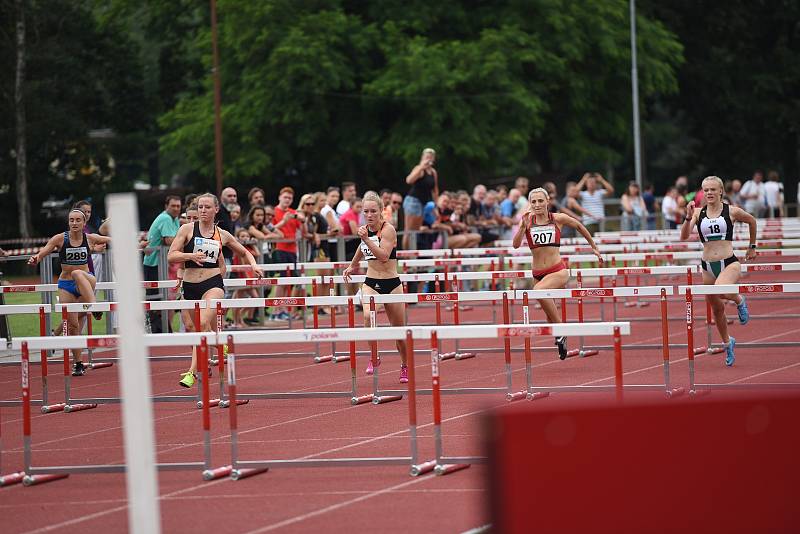 Ze třetího kola prvoligové atletické soutěže mužů a žen na stadionu Mirka Tučka v Kolíně.