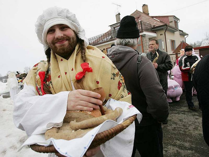 V Chotouchově obnovili tradici masopustu