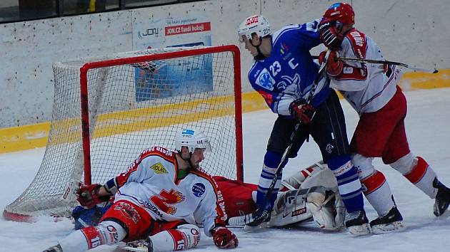 U utkání II. NHL: Kolín - Žďár nad Sázavou (2:1).