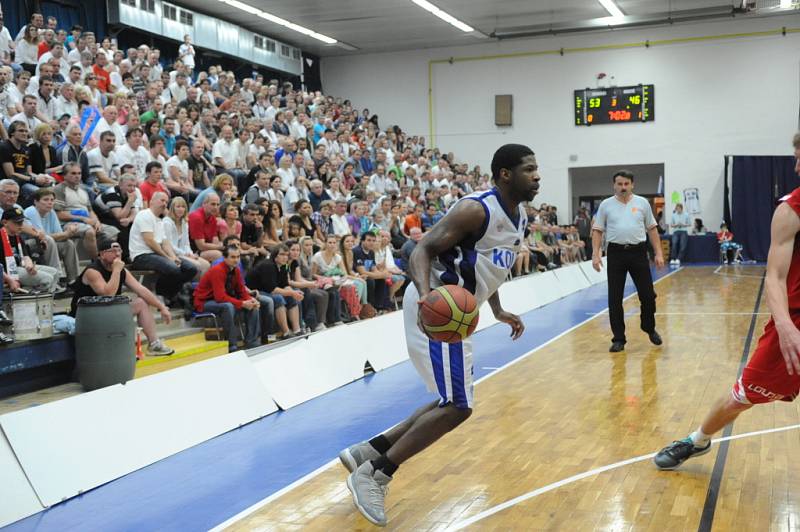 Semifinále Mattoni NBL (2.zápas): Kolín - Nymburk 90:88 pp