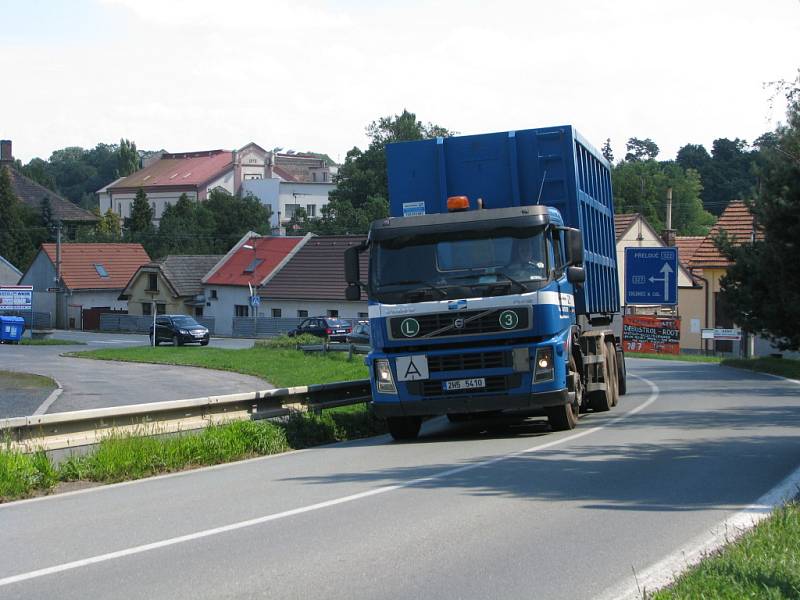 Objízdná trasa přes Týnec nad Labem