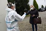 Odběrové místo na pozemku 1. kolínského sanatoria v ulici V Břízách v Kolíně.