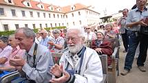 Přátelé Františka Kmocha vyrazili do Prahy na hudební poctu svému slavnému kapelníkovi