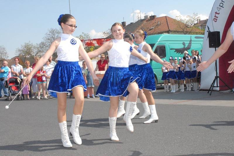 Den s Deníkem, čtvrtek 15. května 2008, TESCO Kolín