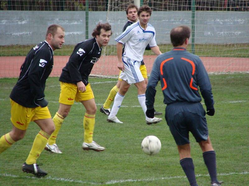 Z utkání Zeleneč - Polepy (4:3).