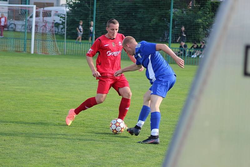 Z fotbalového utkání I.B třídy Velim B - Vrdy