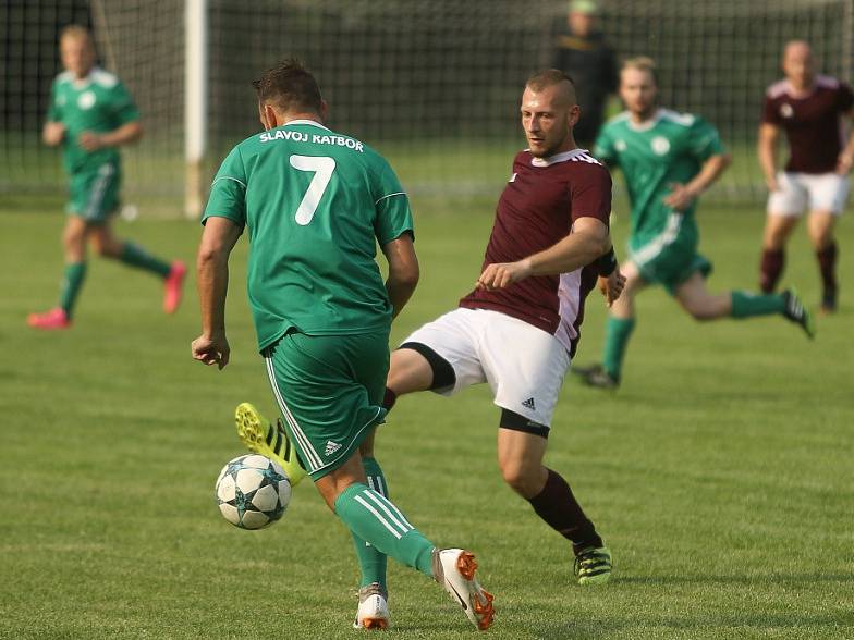 Z utkání Červené Pečky/Pašinka - Ratboř (2:1).