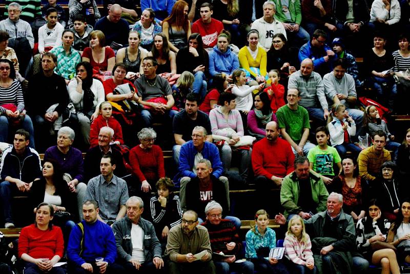 Basketbalisté Kolína po dobrém kolektivním výkonu porazili Pardubice 70:64