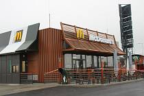McDonald’s u Kolína je těsně před otevřením. Úterý 28. listopadu 2023