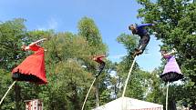 Festival Kefír se přesunul k zámku Kačina