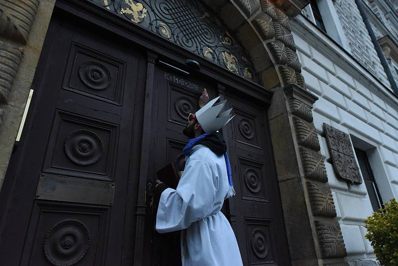 Závěr Tříkrálové sbírky se uskutečnil první lednovou neděli na kolínském Karlově náměstí.