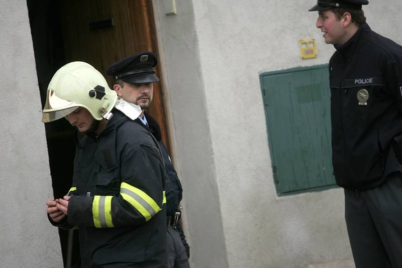 V českobrodské Kollárově ulici unikal ve středu 28. ledna plyn. K výbuchu naštěstí nedošlo.