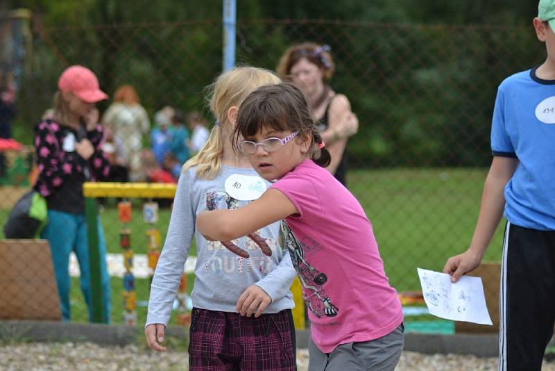 Hemžení přilákalo spoustu dětí. Přesto nebyla účast z největších