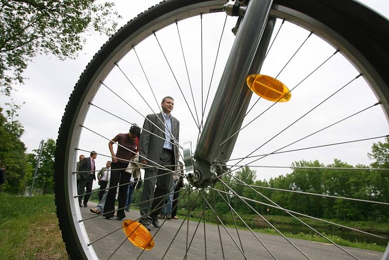 Ze slavnostního otevírání nedávno dokončených staveb v Kolíně