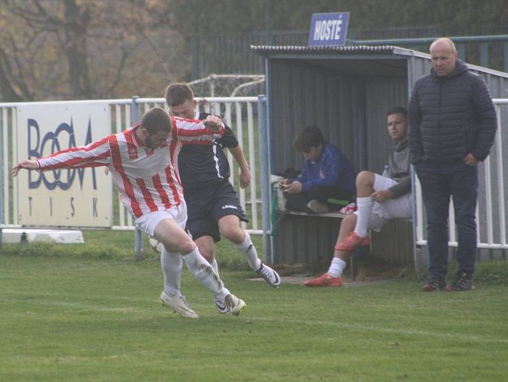 Z utkání Býchory - Dobré Pole (1:0).