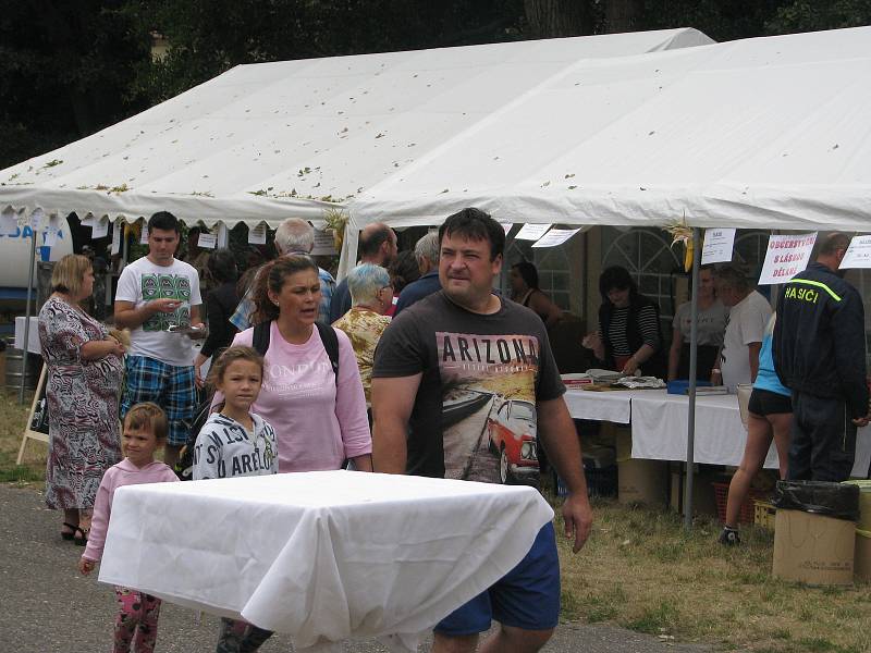 Rodinný festival Kouřimská skála zahájil pohádkový program.