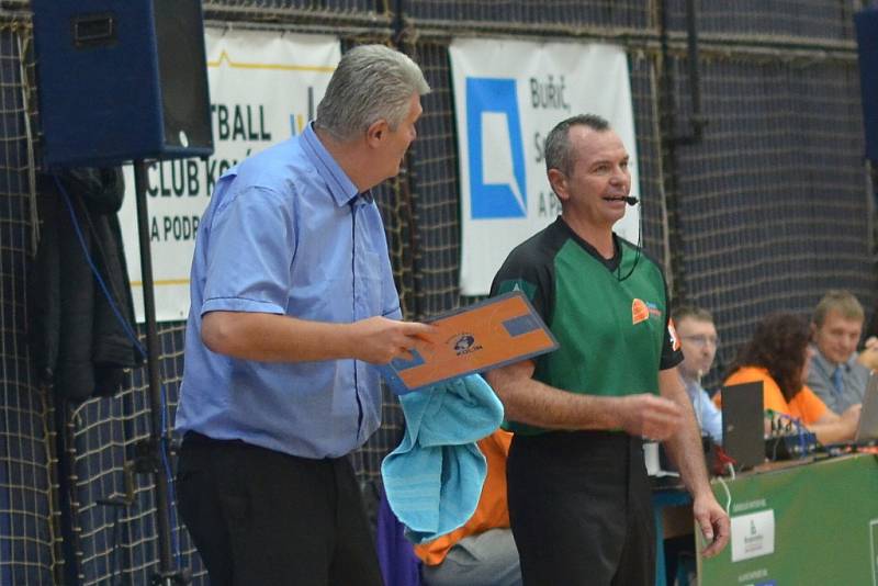 Z utkání BC Kolín - Jindřichův Hradec (92:85).