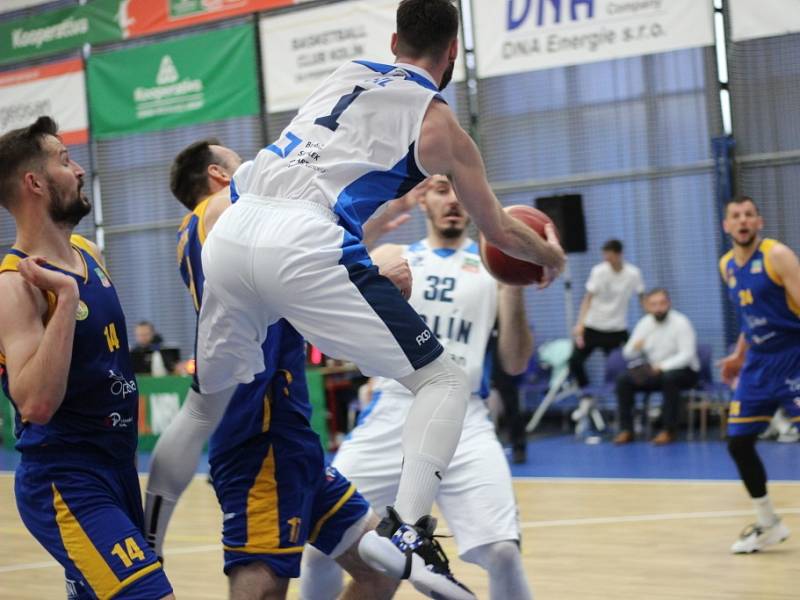 Třetí utkání semifinálové série NBL BC Kolín - Opava (79:67).