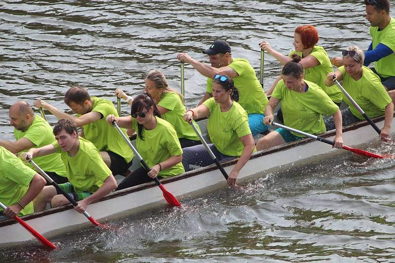 Dračí lodě zavítaly do Kolína již po jedenácté