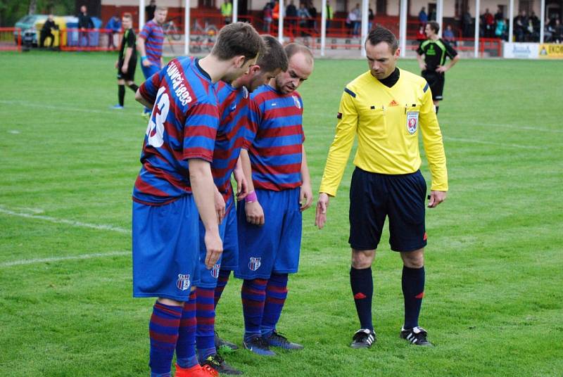 Z utkání Radim - Loučeň (0:2).