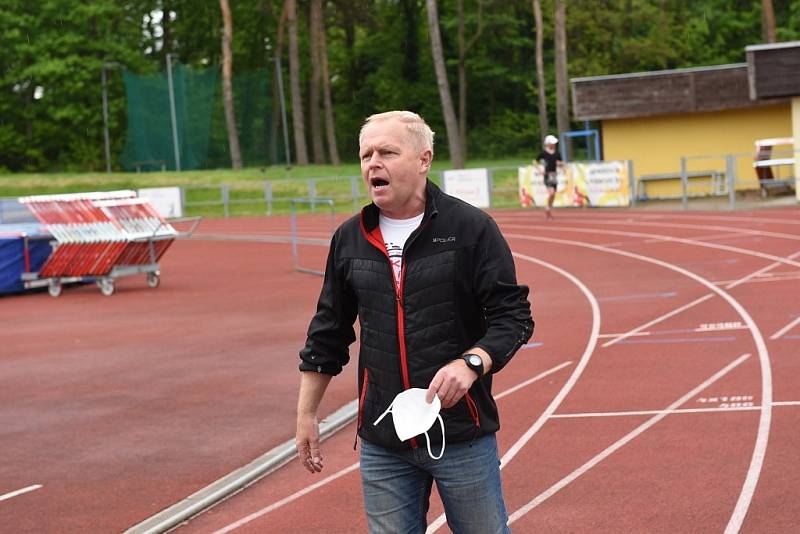 Ze závodu 63. ročníku populárního a oblíbeného běhu Kolín – Velký Osek – Kolín, který se koná jako Memoriál Jindry Stránského