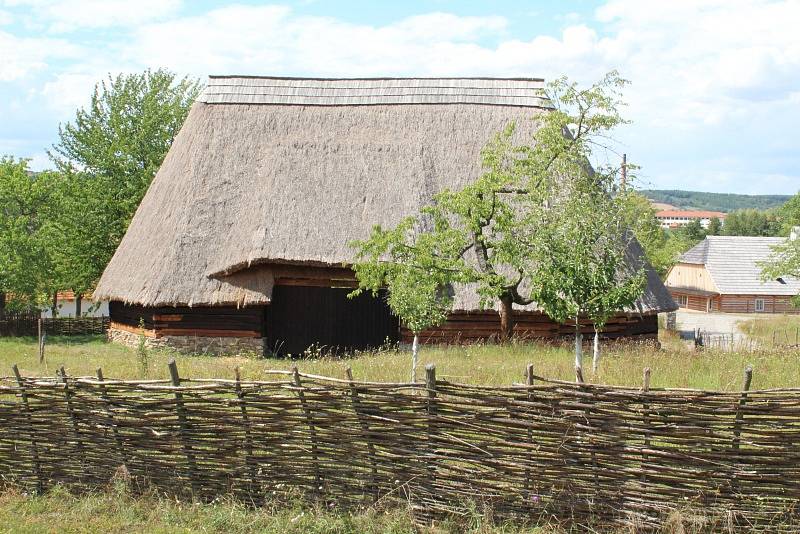 Voničková sobota v kouřimském skanzenu.