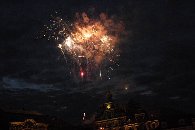 Kmochův Kolín pokračoval i v sobotu večer přímo na náměstí