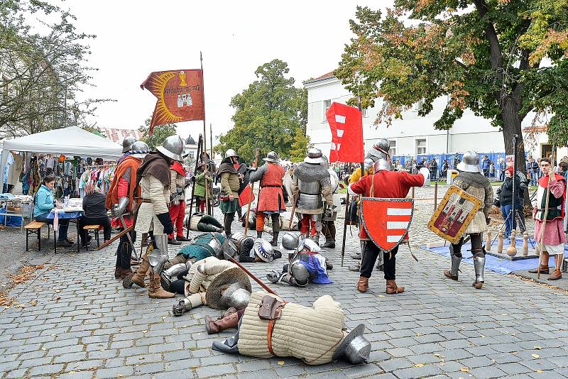 Z Gothardského posvícení 2021 v Českém Brodě.