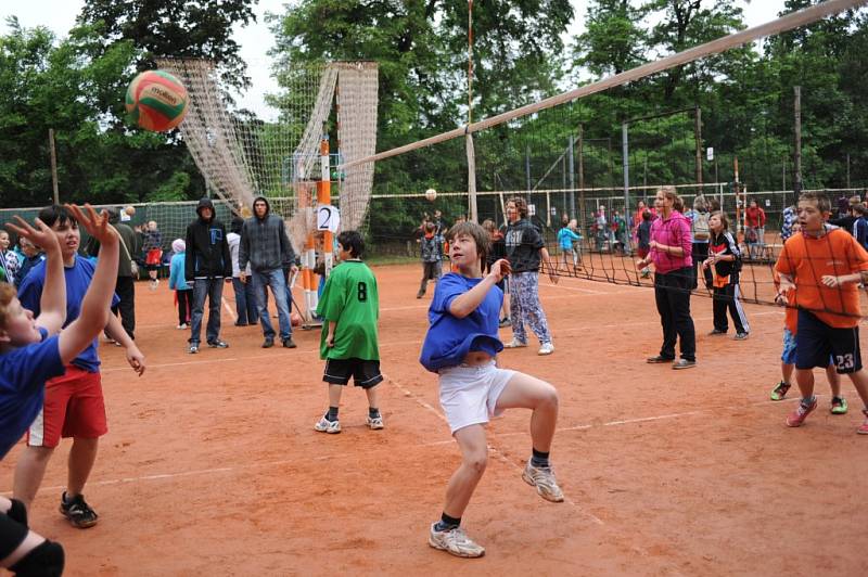 Kolínské sportovní dny - sportovní aerobik a volejbal