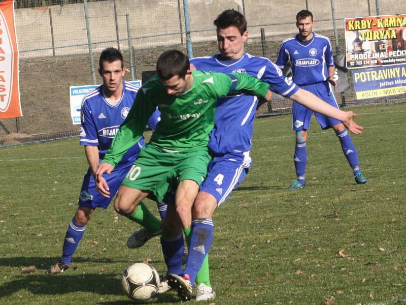 Z utkání FK Kolín - Karlovy Vary (3:2).