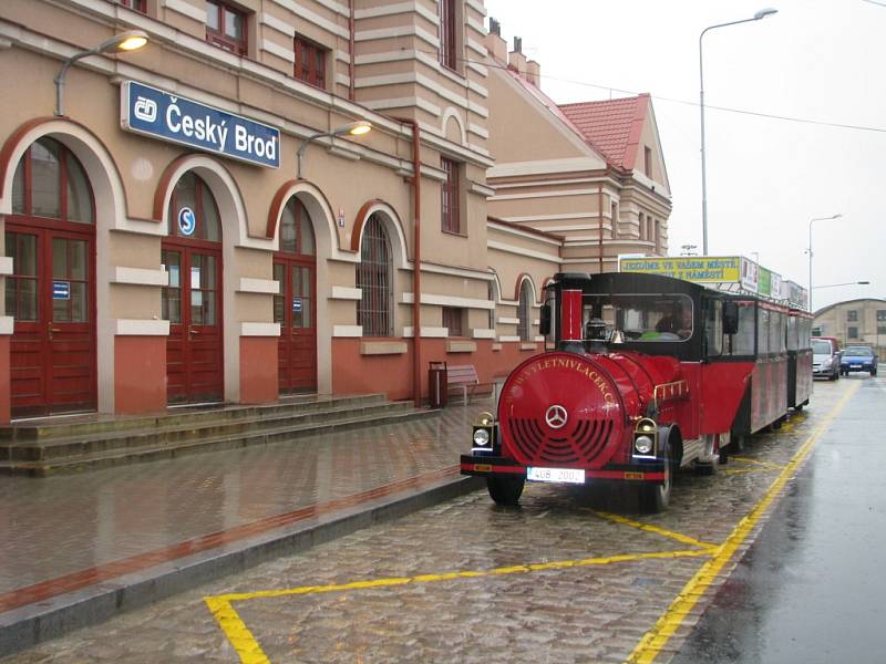 Slavnostní otevírání přednádraží v Českém Brodě