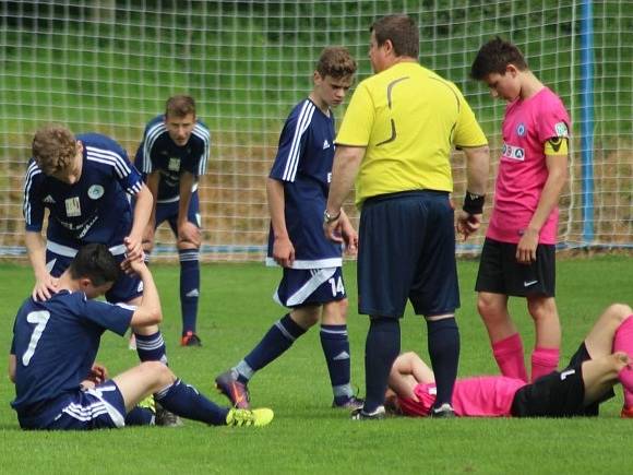 Z utkání KP starších žáků FK Kolín - Pečky (5:1).