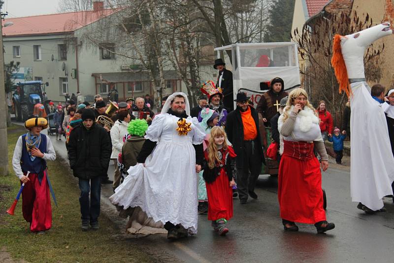 Masopustní průvod prošel obcí Tatce.