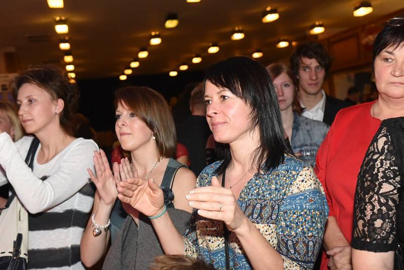 Maturitní ples třídy 4.A Gymnázia Kolín