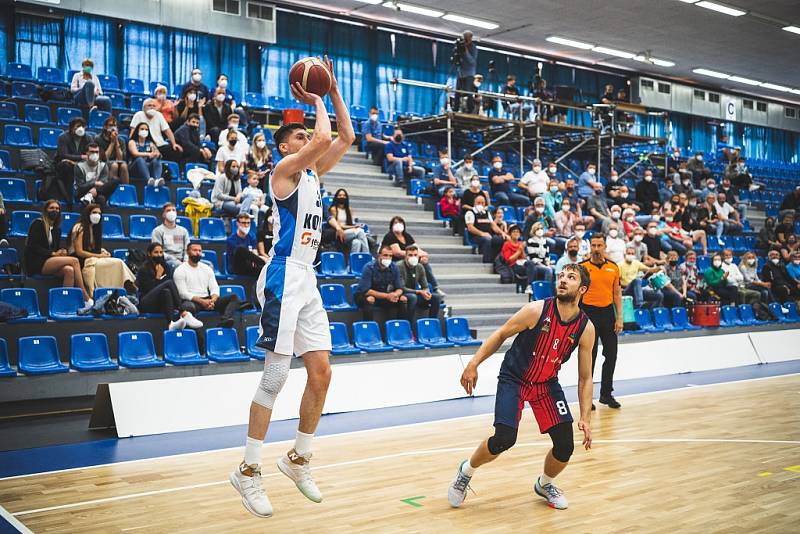 Z basketbalového utkání o třetí místo Kooperativa NBL Kolín - Brno (90:89)