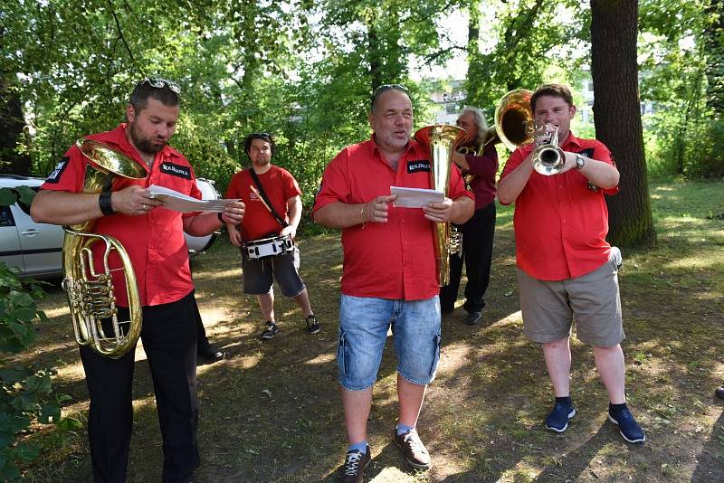 Otevřenou ulici zahájil starosta města Vít Rakušan a skupina Kolíňanka.