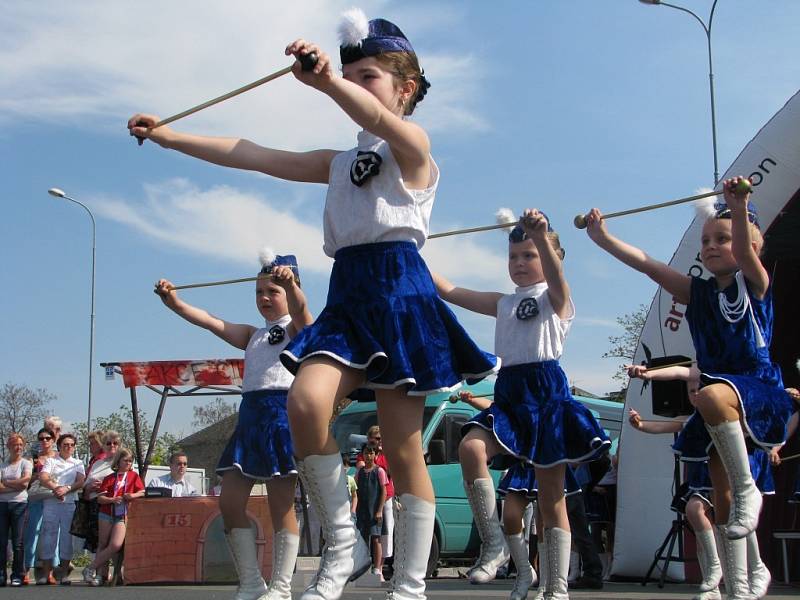 Den s Deníkem, čtvrtek 15. května 2008, TESCO Kolín