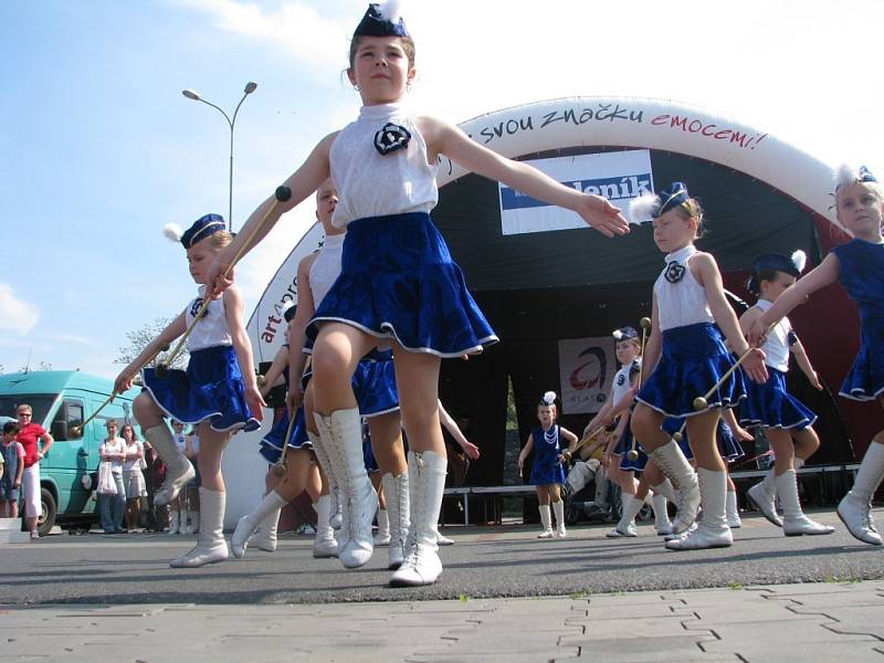 Den s Deníkem, čtvrtek 15. května 2008, TESCO Kolín