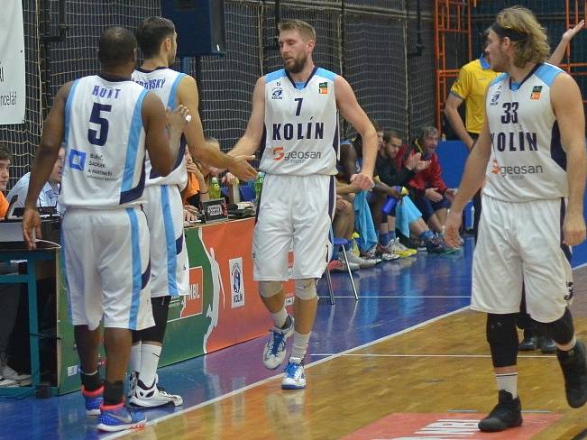 Z utkání BC Kolín - Jindřichův Hradec (92:85).