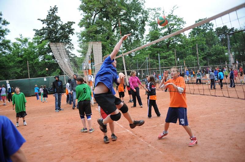 Kolínské sportovní dny - sportovní aerobik a volejbal