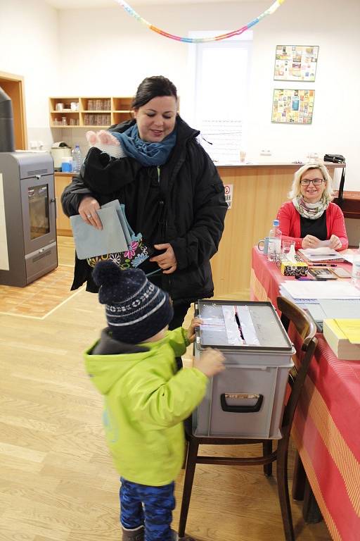 Volby v Chotouni, Chrášťanech a Bylanech