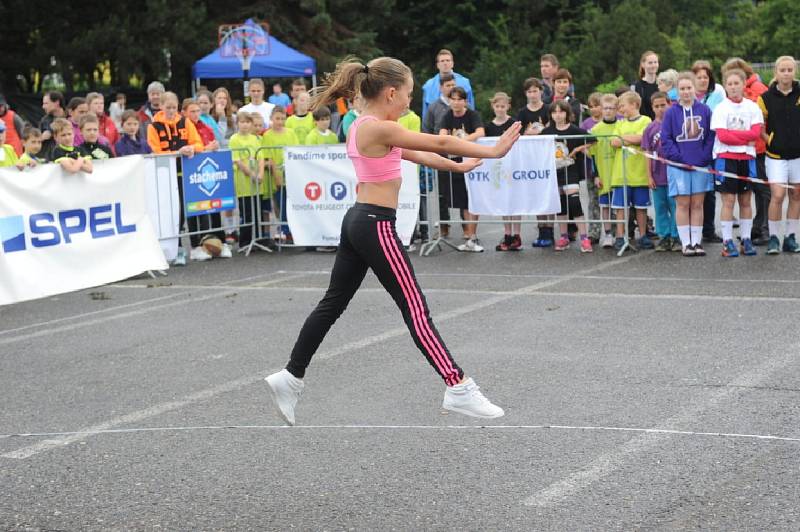 Streetball a dětský den byl již po patnácté