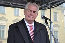 Miloš Zeman zavítal na kolínskou radnici a na náměstí