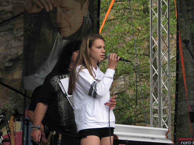 Rodinný festival Kouřimská skála zahájil pohádkový program.