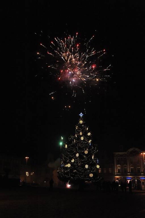 Silvestrovská půlnoc na kolínském náměstí